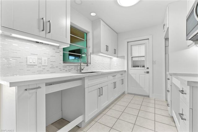 11828 Island AVE, Matlacha, FL 33993