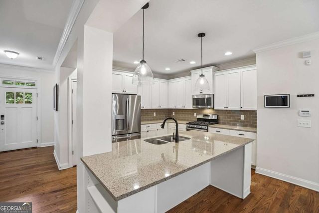 555 Glenaire Walk SE, Atlanta, GA 30316