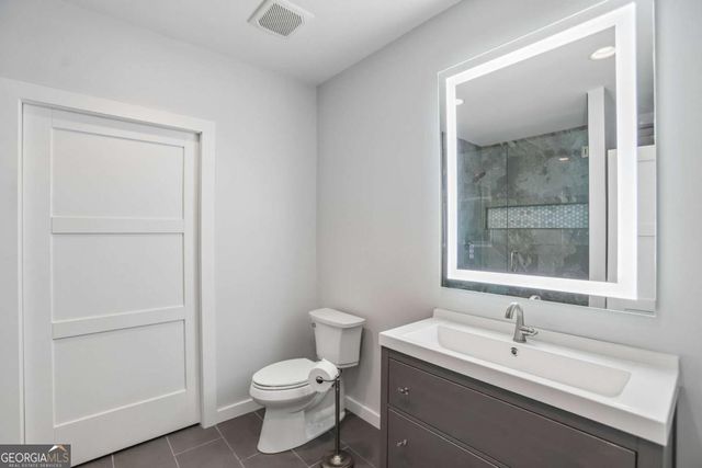 555 Glenaire Walk SE, Atlanta, GA 30316