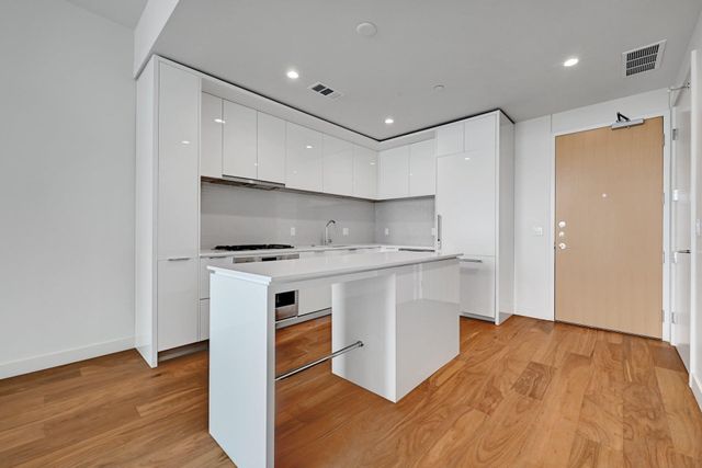 44 East Ave 2204, Austin, TX 78701