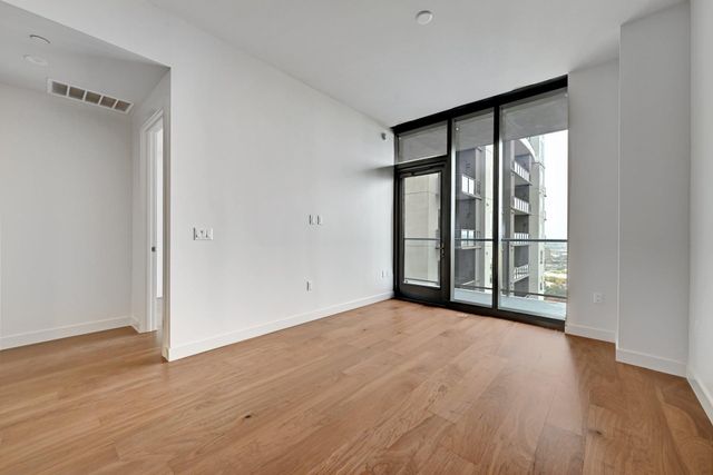 44 East Ave 2204, Austin, TX 78701