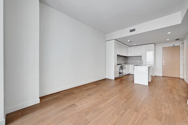 44 East Ave 2204, Austin, TX 78701