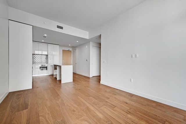 44 East Ave 2204, Austin, TX 78701