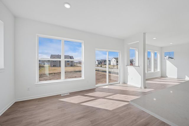 1658 Tyrone Drive, Shakopee, MN 55379