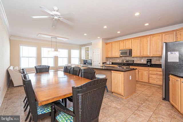 18 CANAL SIDE MEWS W, Ocean City, MD 21842