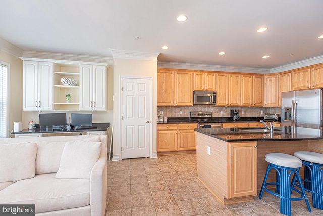 18 CANAL SIDE MEWS W, Ocean City, MD 21842