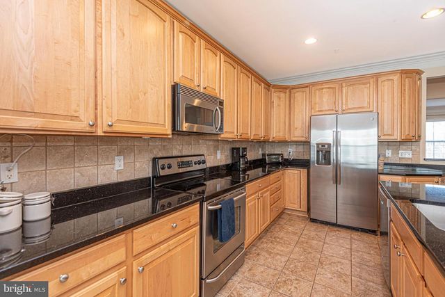 18 CANAL SIDE MEWS W, Ocean City, MD 21842