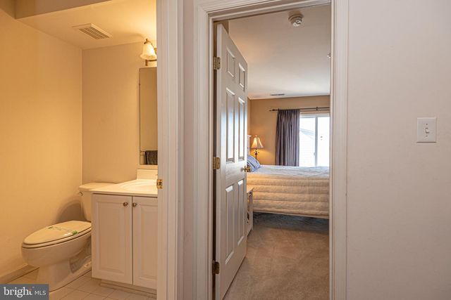 18 CANAL SIDE MEWS W, Ocean City, MD 21842