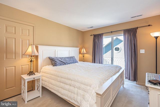 18 CANAL SIDE MEWS W, Ocean City, MD 21842