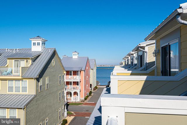 18 CANAL SIDE MEWS W, Ocean City, MD 21842