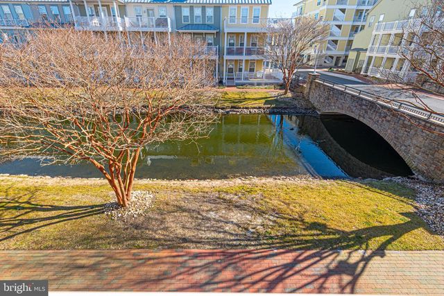 18 CANAL SIDE MEWS W, Ocean City, MD 21842