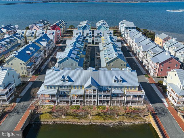 18 CANAL SIDE MEWS W, Ocean City, MD 21842