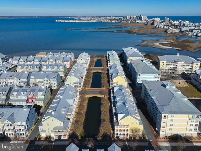 18 CANAL SIDE MEWS W, Ocean City, MD 21842