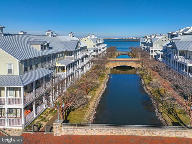 18 CANAL SIDE MEWS W, Ocean City, MD 21842