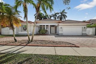 16432 NW 12th St, Pembroke Pines, FL 33028
