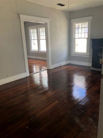 2424 Highland Avenue, Shreveport, LA 71104