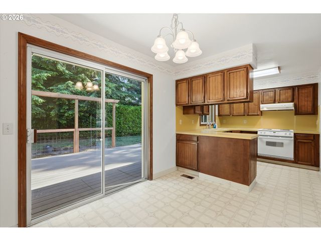 1595 Nw 1ST St, Gresham, OR 97030