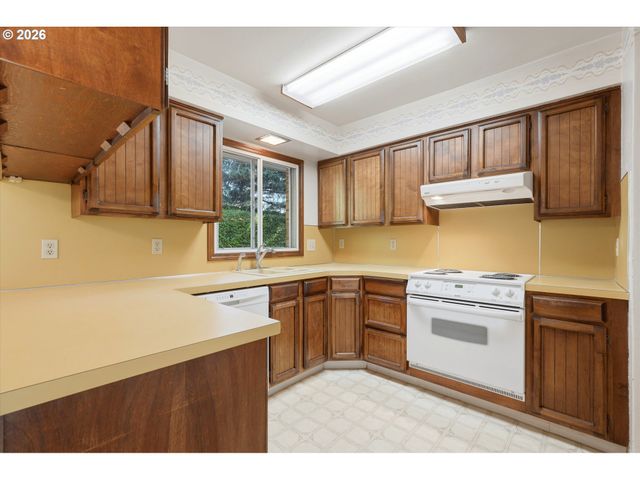 1595 Nw 1ST St, Gresham, OR 97030