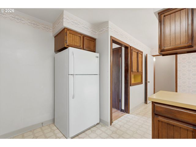 1595 Nw 1ST St, Gresham, OR 97030