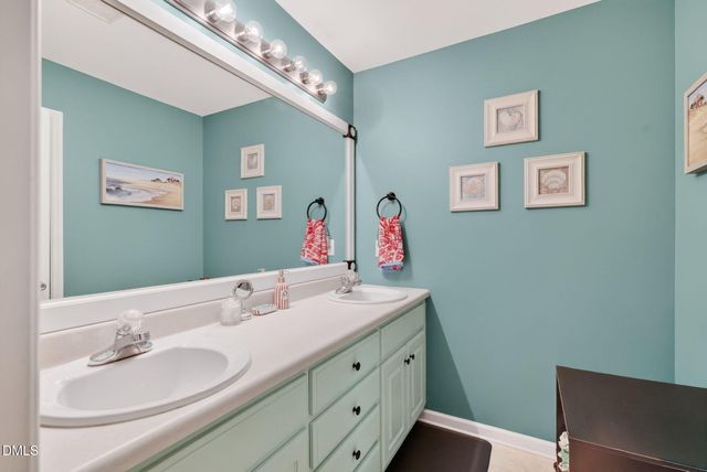 100 Trailwood Drive, Clayton, NC 27520