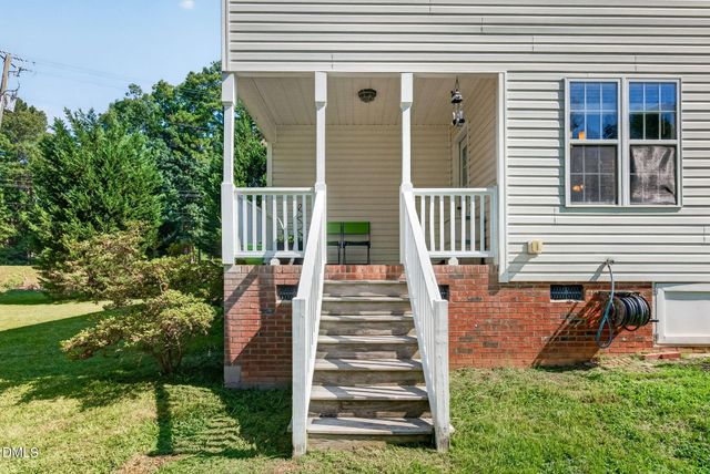 100 Trailwood Drive, Clayton, NC 27520