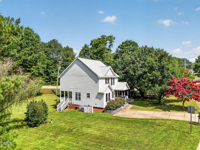 100 Trailwood Drive, Clayton, NC 27520