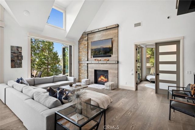 496 North State Highway 173, Lake Arrowhead, CA 92352