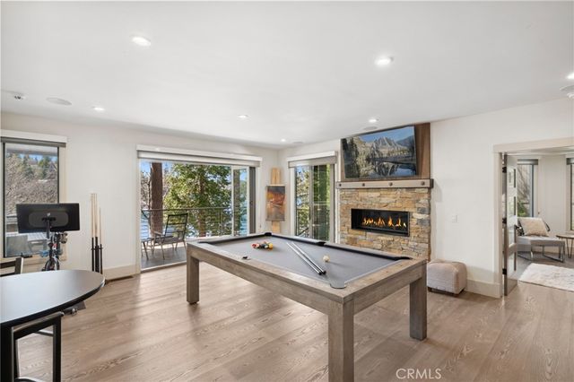 496 North State Highway 173, Lake Arrowhead, CA 92352