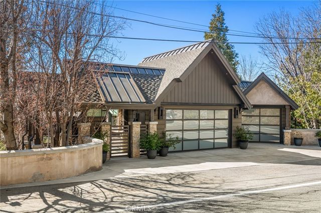 496 North State Highway 173, Lake Arrowhead, CA 92352