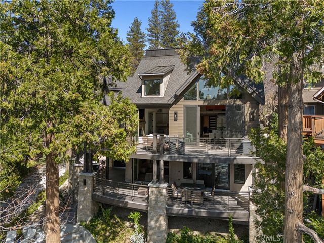496 North State Highway 173, Lake Arrowhead, CA 92352