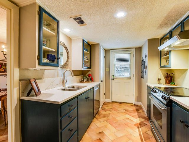 3500 Enfield RD E, Austin, TX 78703