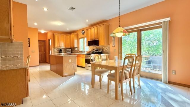 26 Poling Farm Ct, Montgomery Twp., NJ 08502