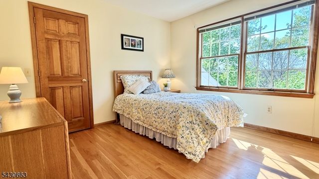 26 Poling Farm Ct, Montgomery Twp., NJ 08502