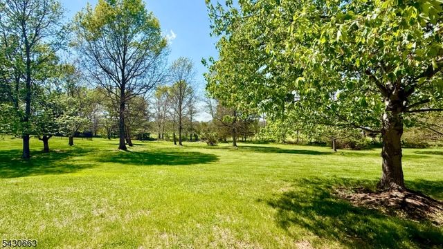 26 Poling Farm Ct, Montgomery Twp., NJ 08502