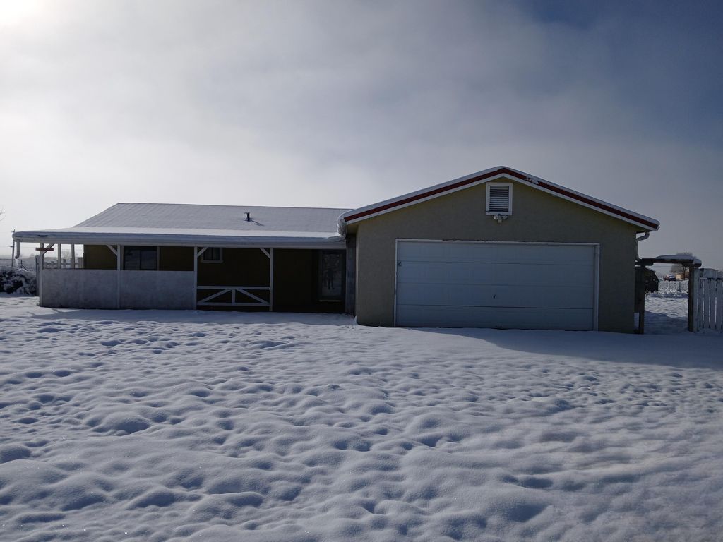 43 Reata Road, Moriarty, NM 87035