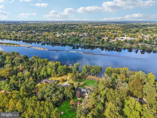 611 RIVER, Yardley, PA 19067