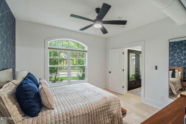 9447 Clingmans Dome Drive, Knoxville, TN 37922