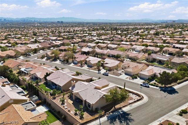 11024 Glacier View Avenue, Las Vegas, NV 89134