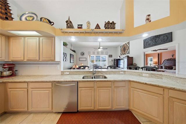 10005 KATIE COURT, Tampa, FL 33647