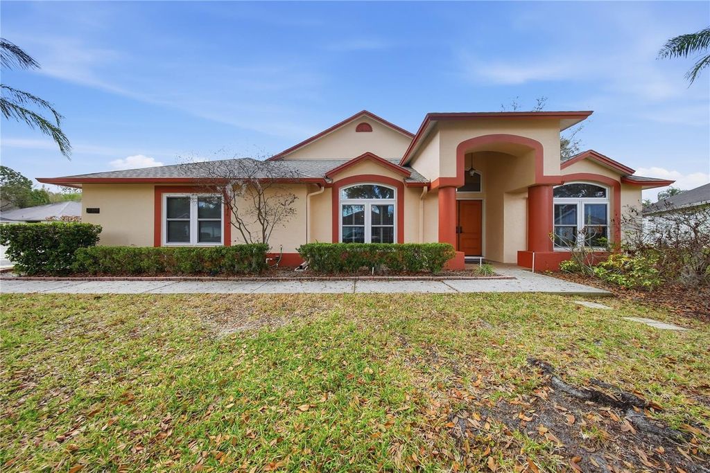 Image 2 of property listing at 10005 KATIE COURT, Tampa, FL 33647