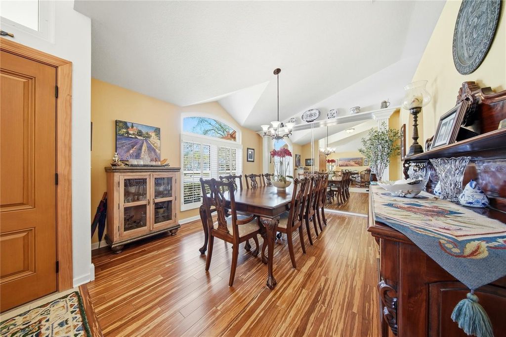 Image 11 of property listing at 10005 KATIE COURT, Tampa, FL 33647