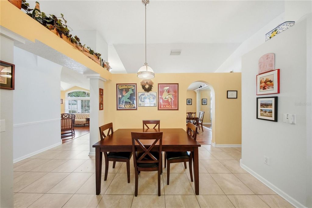 Image 14 of property listing at 10005 KATIE COURT, Tampa, FL 33647