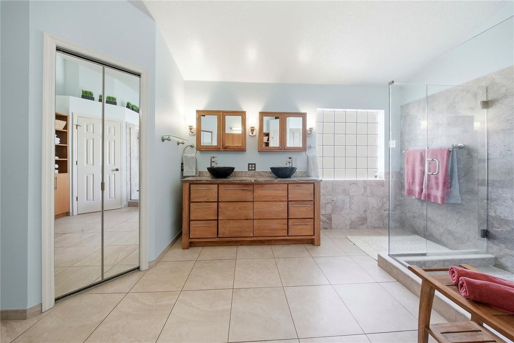 Image 35 of property listing at 10005 KATIE COURT, Tampa, FL 33647