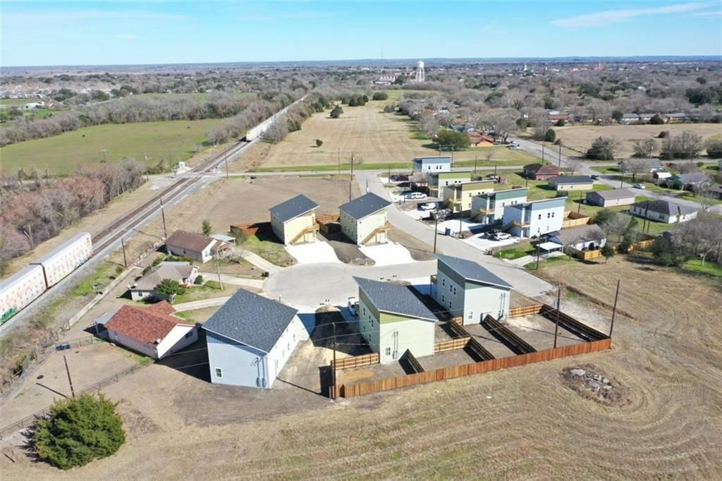 803 Hallie CV A, Lockhart, TX 78644