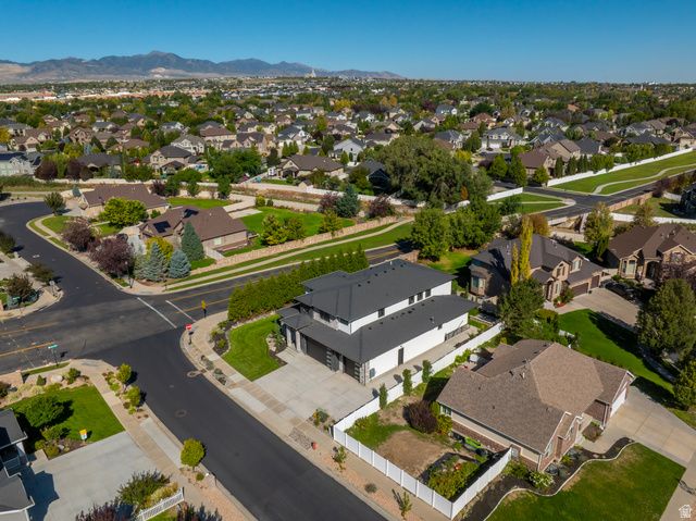 3168 W CHALK CREEK WAY, South Jordan, UT 84095