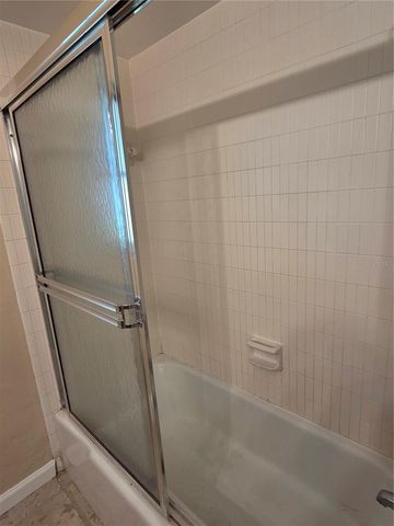 1876 MID OCEAN CIRCLE, Sarasota, FL 34239