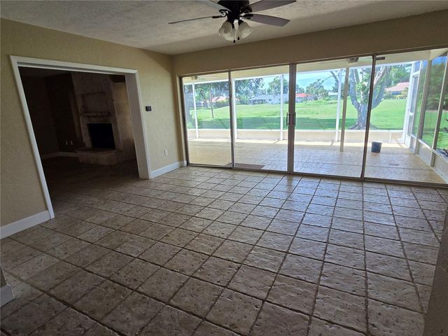 1876 MID OCEAN CIRCLE, Sarasota, FL 34239