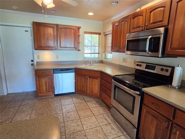 1876 MID OCEAN CIRCLE, Sarasota, FL 34239
