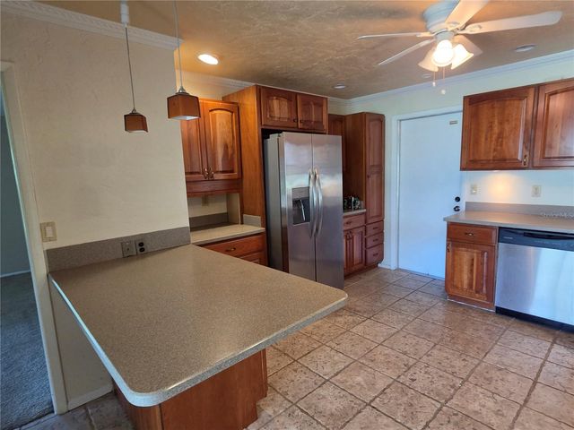 1876 MID OCEAN CIRCLE, Sarasota, FL 34239