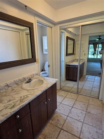 1876 MID OCEAN CIRCLE, Sarasota, FL 34239